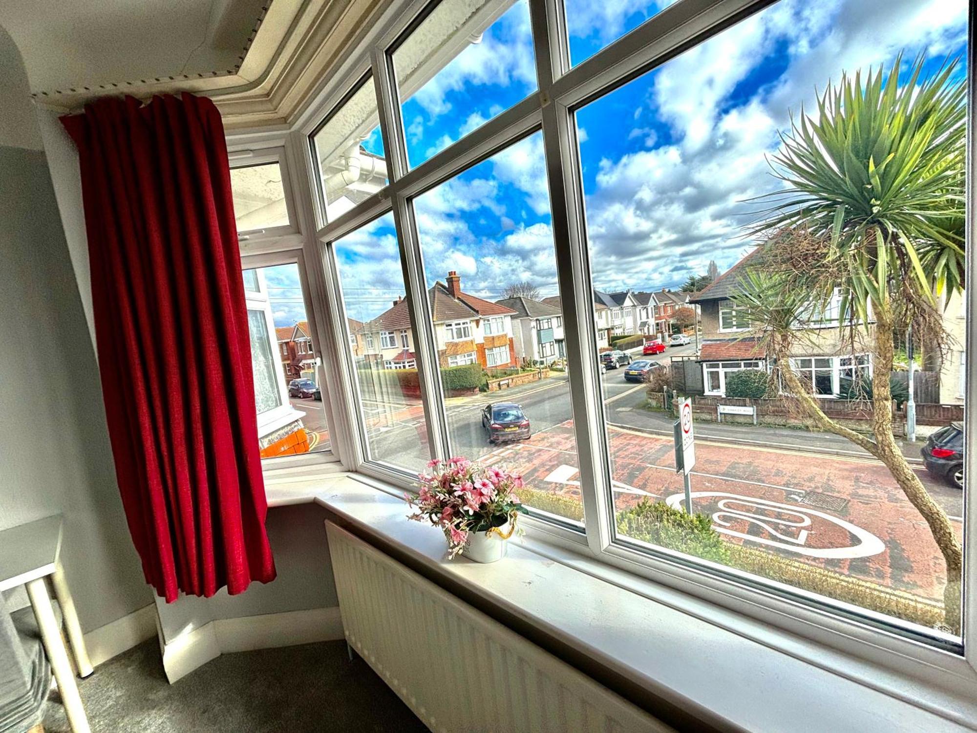 Winton House Home Stay Bournemouth Dış mekan fotoğraf